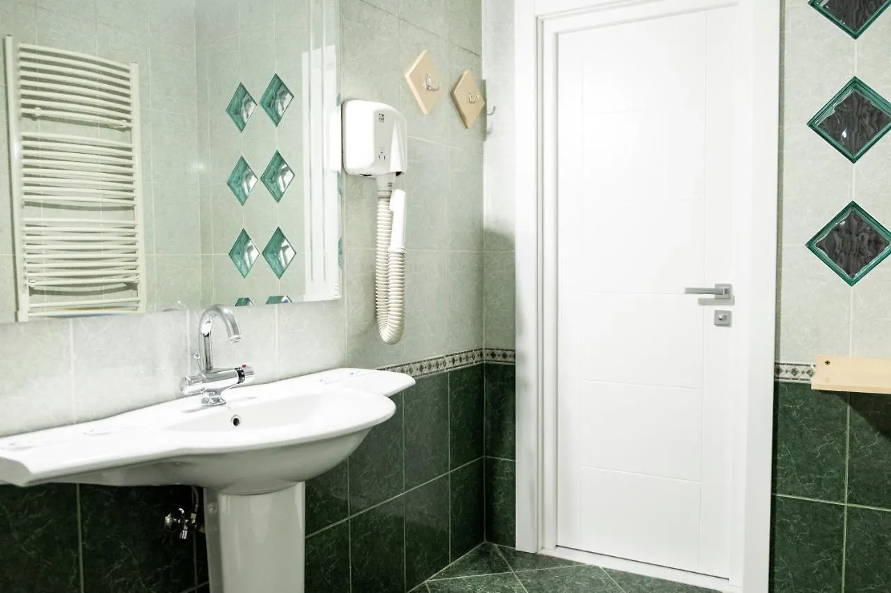 Casa Gabriela Hotel Bucharest 3*,